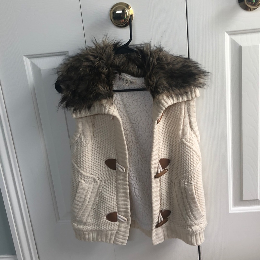 Faux Fur Vest with buttons and soft lining